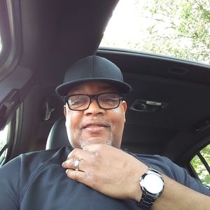 Meet your Posher, Lloyd